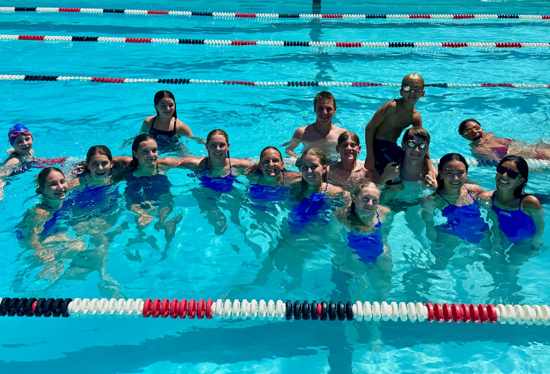 Huntington Barracudas swimmers